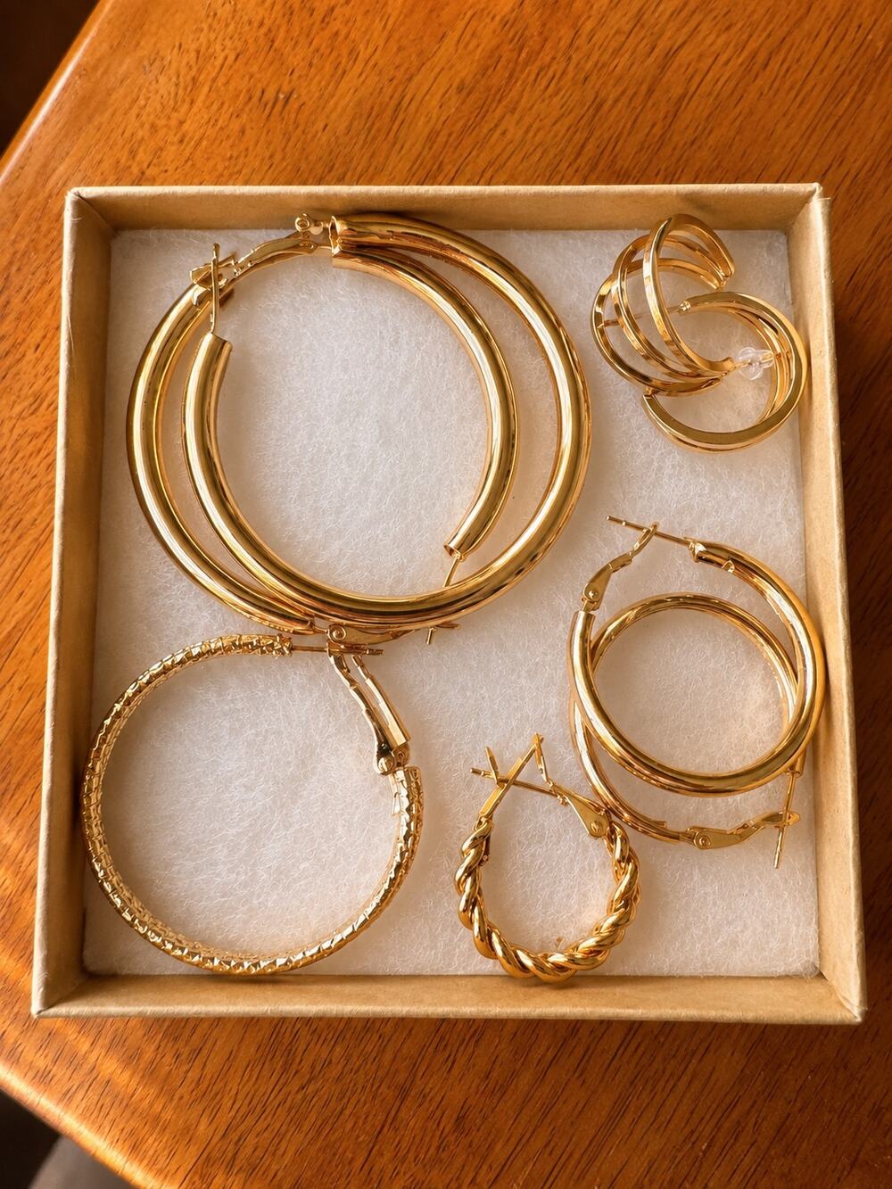5 Pairs Gold Hoop Earrings Mixed Sizes Fashion Jewelry Set Brand New